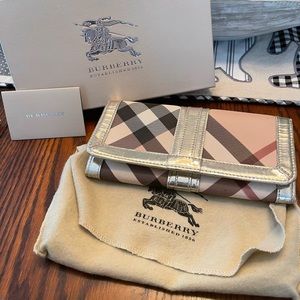 Burberry gold silver nova check wallet